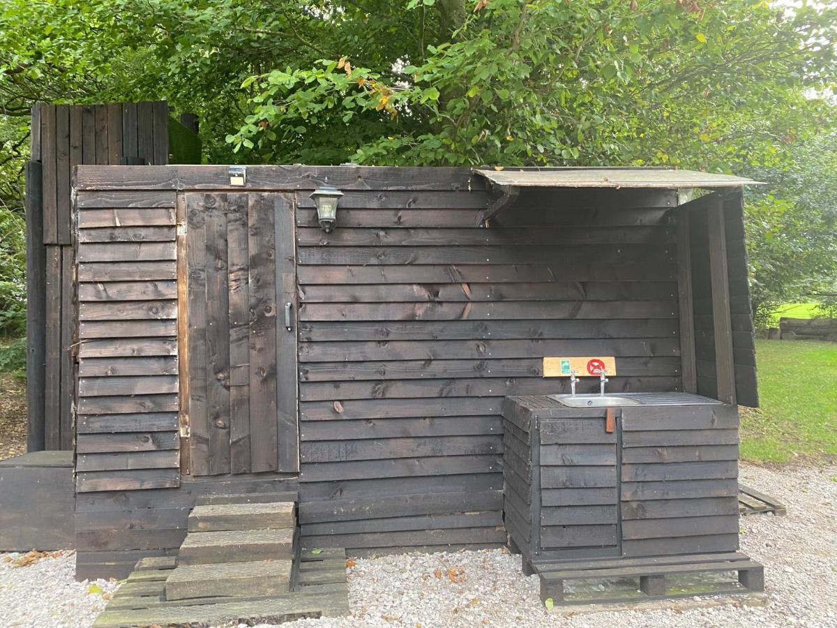 The Shepherd'S Hut - Wild Escapes Wrenbury Off Grid Glamping - Ages 12 And Over Baddiley Luaran gambar